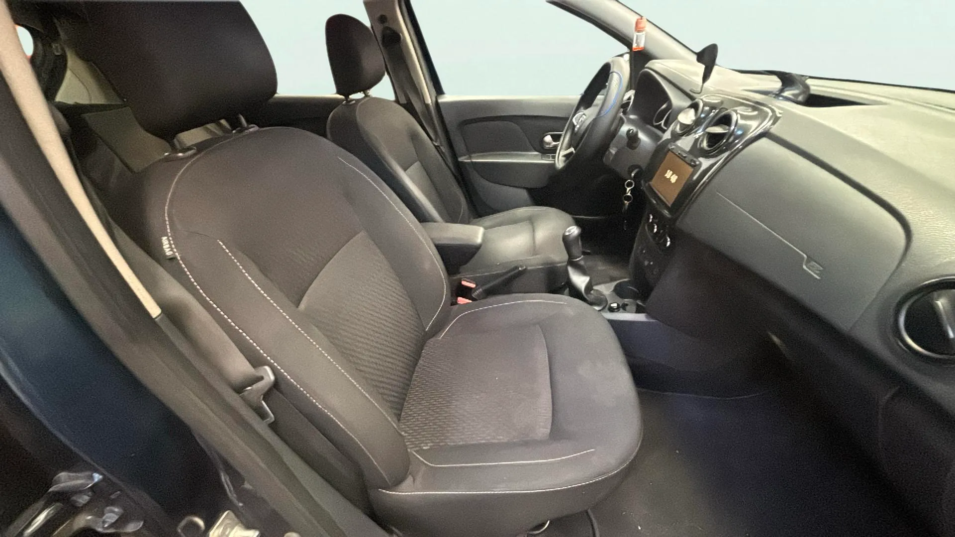 Dacia Sandero Comfort TCe - foto 15