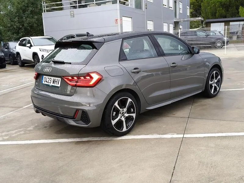 Audi A1 Sportback Adrenalin 30 TFSI S tron - foto 6