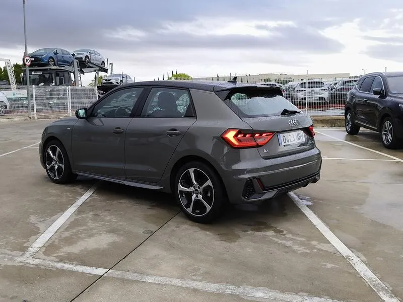 Audi A1 Sportback Adrenalin 30 TFSI S tron - foto 4