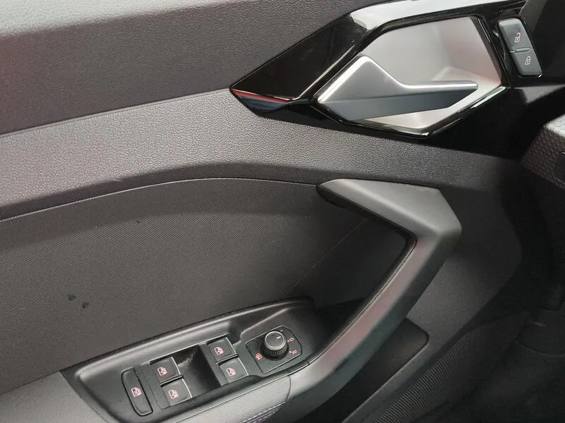 Audi A1 Sportback Adrenalin 30 TFSI S tron - foto 28