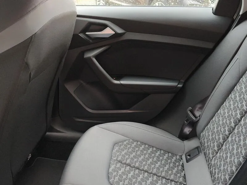 Audi A1 Sportback Adrenalin 30 TFSI S tron - foto 31