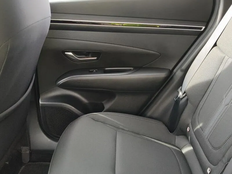 Hyundai Tucson 1.6 CRDi 48V Maxx - foto 32