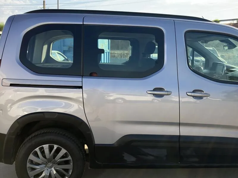 Peugeot Rifter Allure Business Std. BlueHDi 100 - foto 24