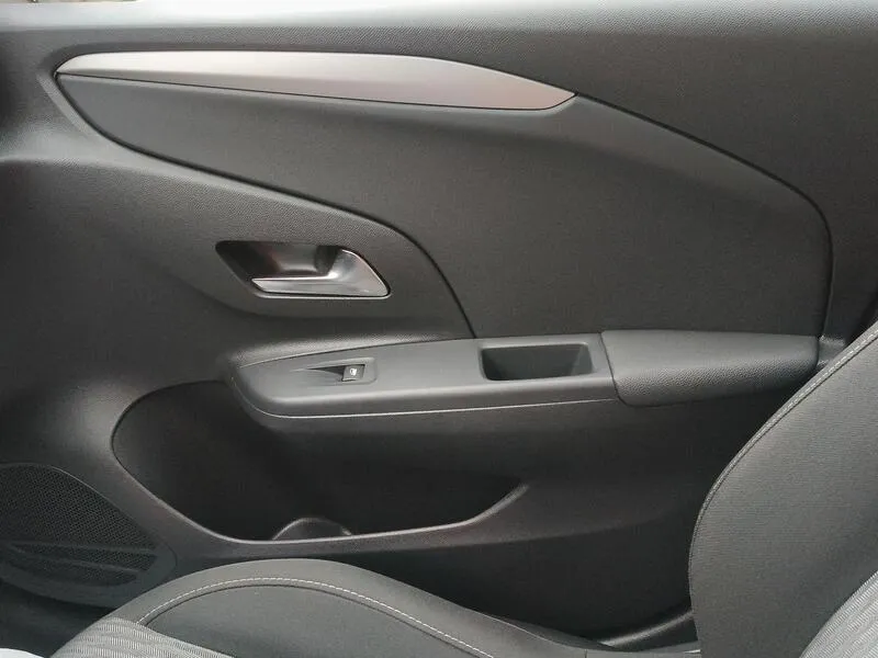 Opel Corsa 1.2 - foto 19