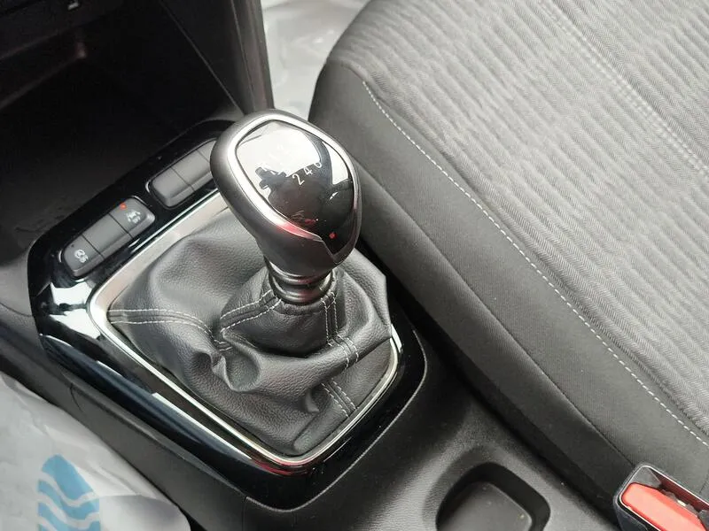 Opel Corsa 1.2 - foto 13