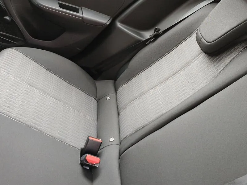 Opel Corsa 1.2 - foto 31