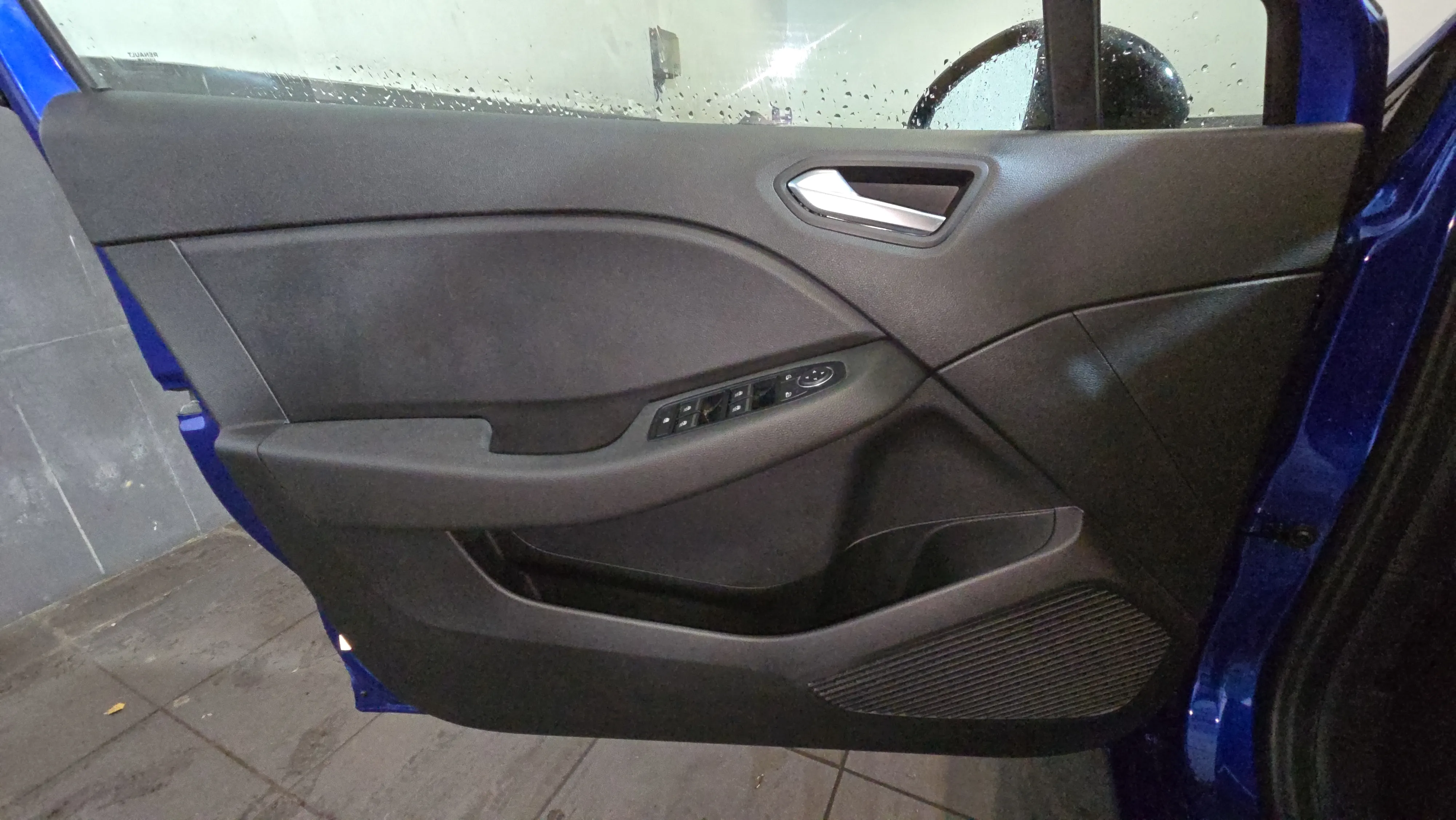 Renault Clio Evolution TCe - foto 17