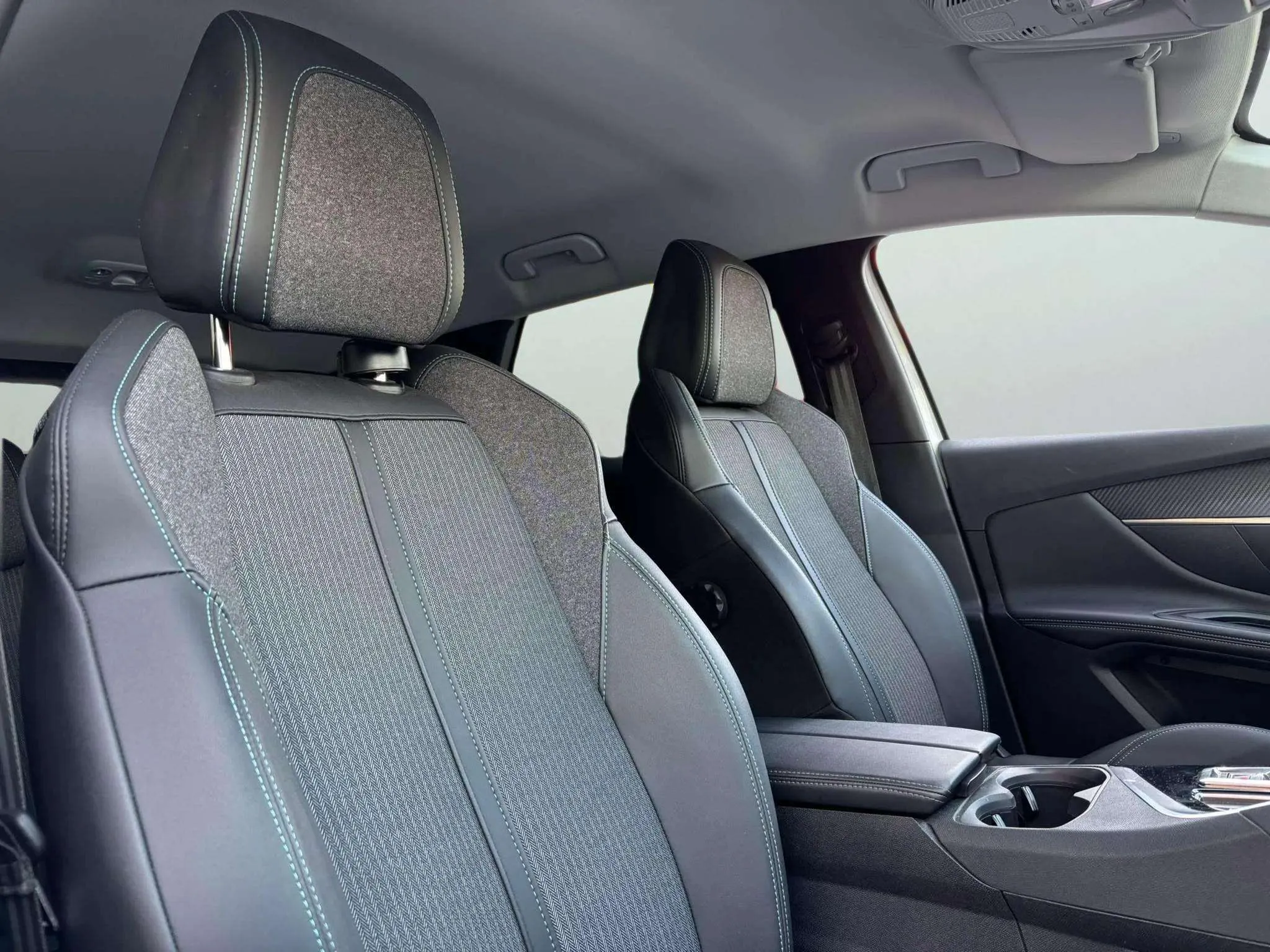 Peugeot 3008 180 e-EAT8 Active Pack - foto 14