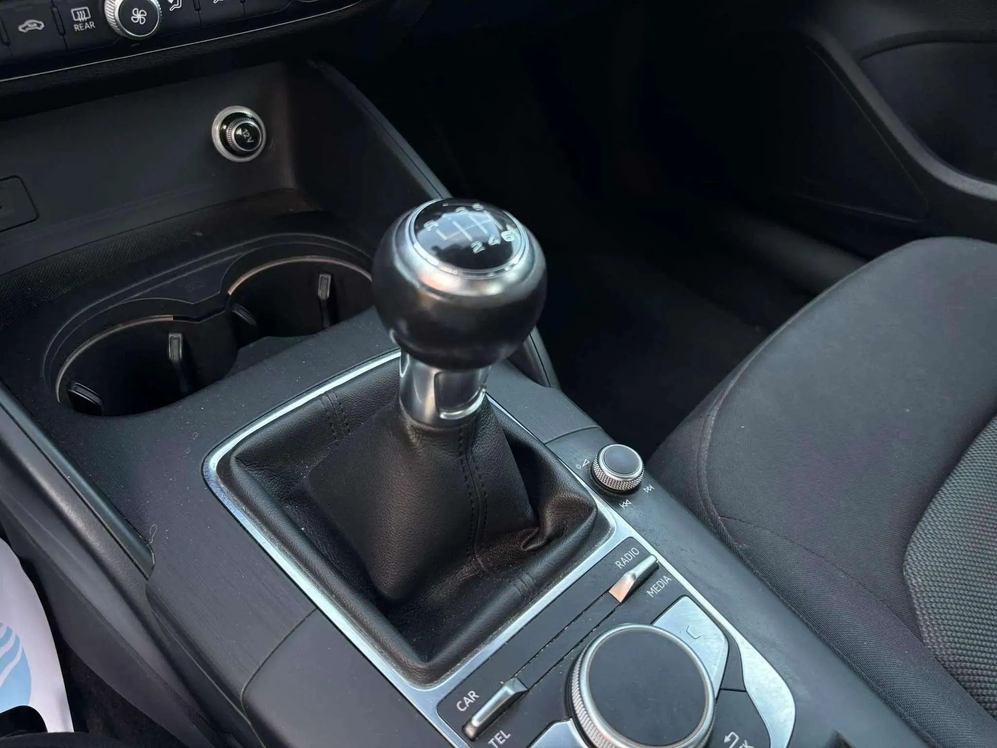 Audi A3 Sedan 30 TDI - foto 10