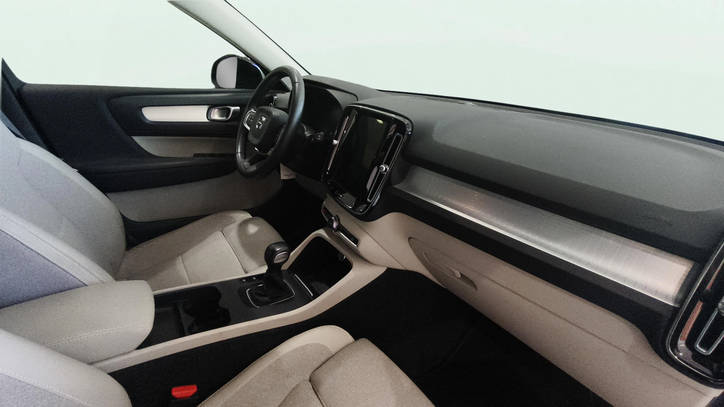 Volvo XC40 2.0 D3 - foto 7