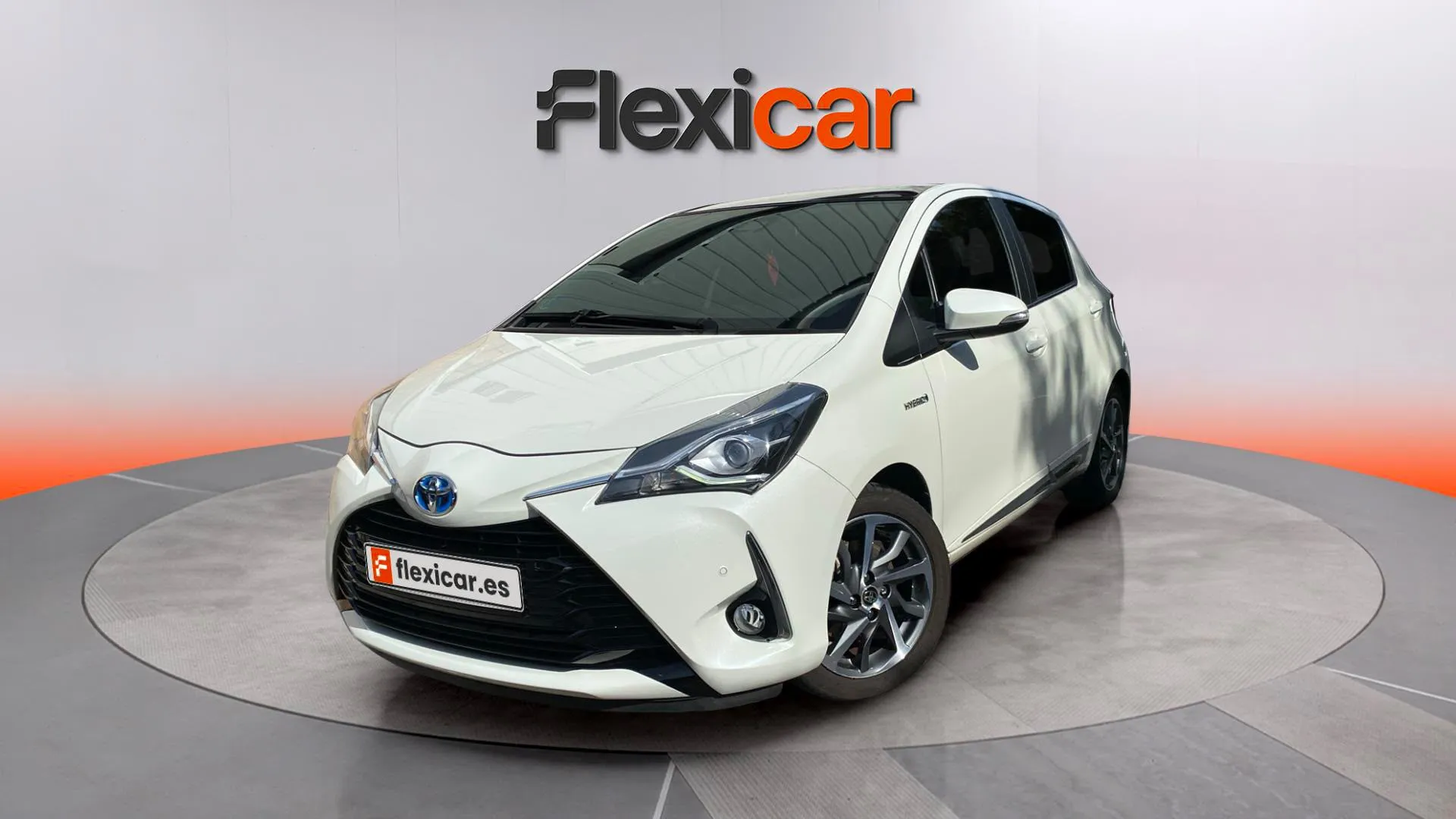 Toyota Yaris 1.5 100H Active Tech - foto 3