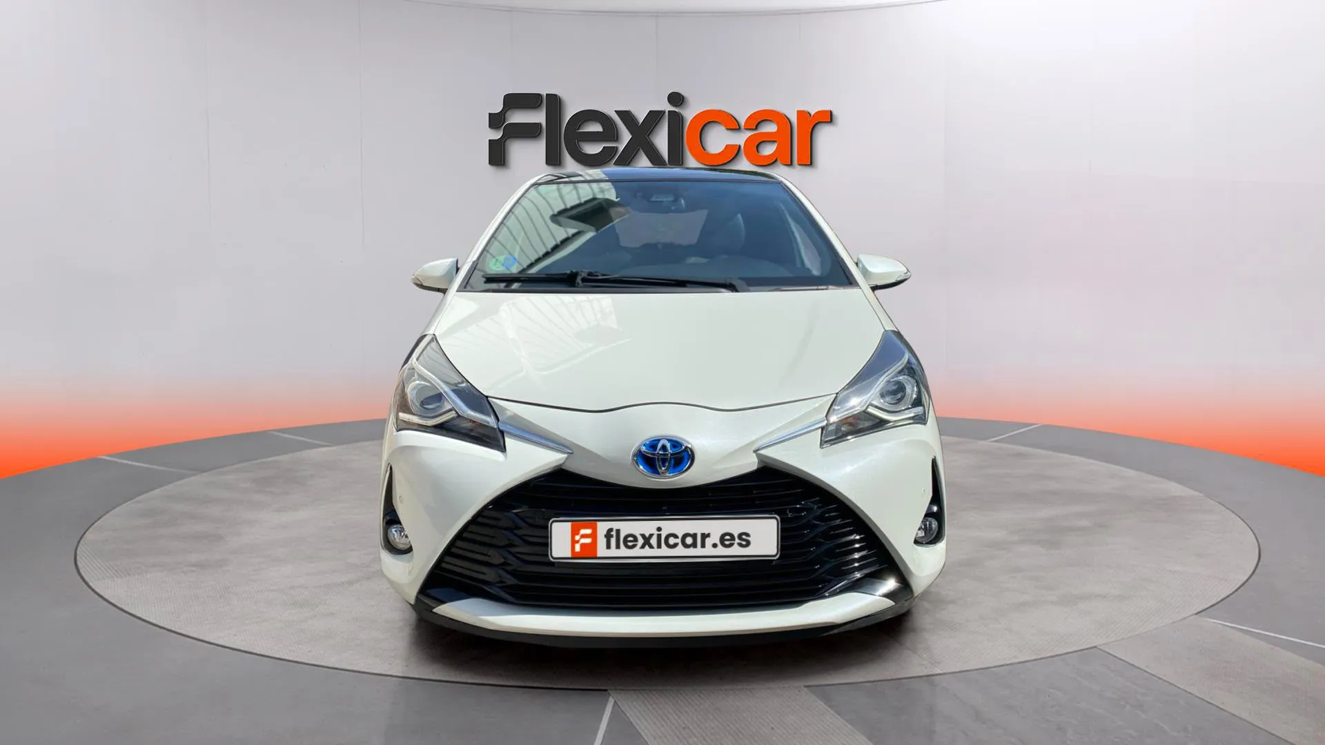 Toyota Yaris 1.5 100H Active Tech - foto 2