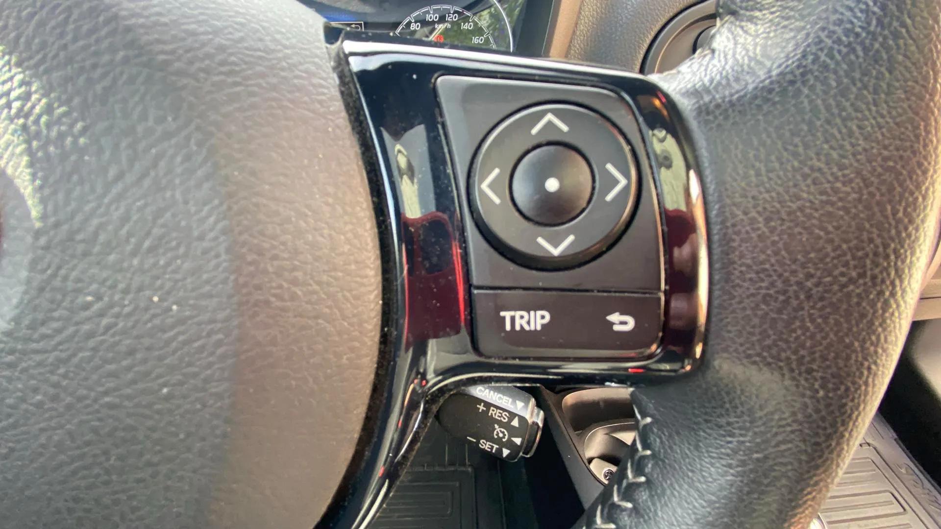 Toyota Yaris 1.5 100H Active Tech - foto 11