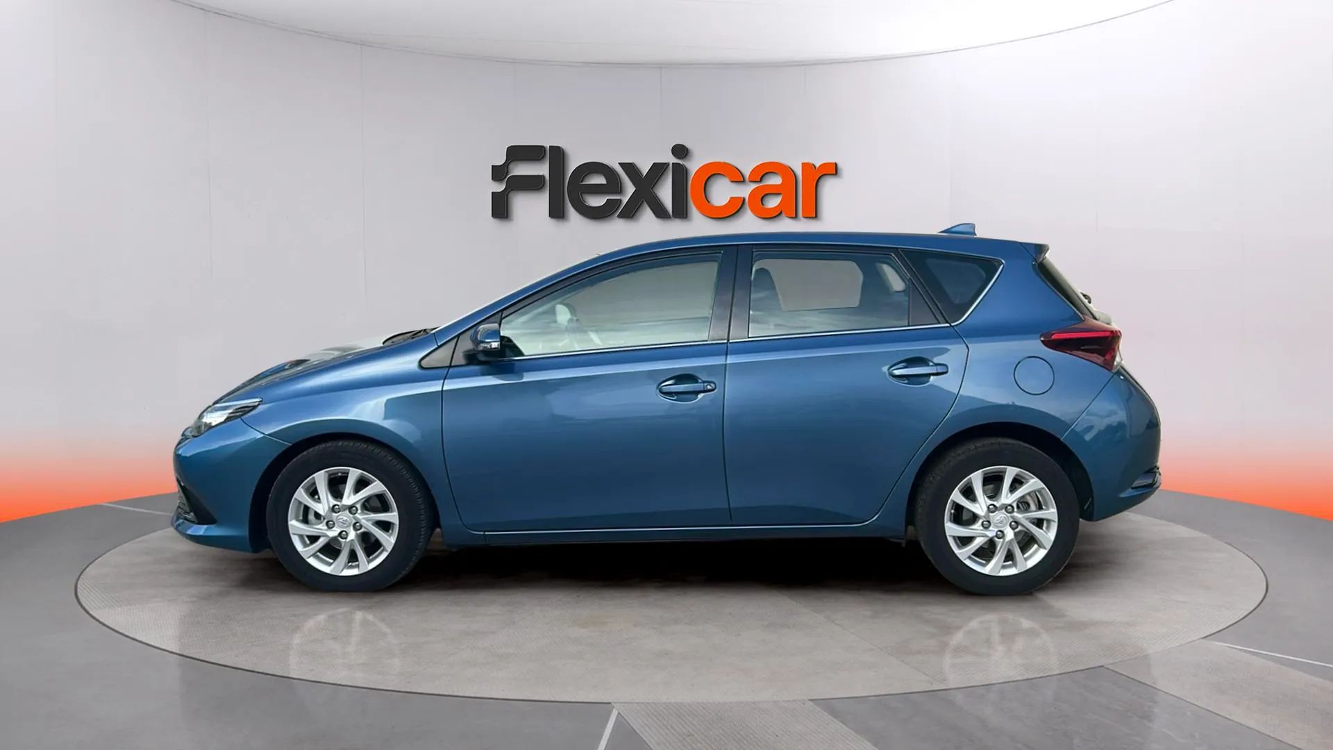 Toyota Auris 1.2 120T Active - foto 8