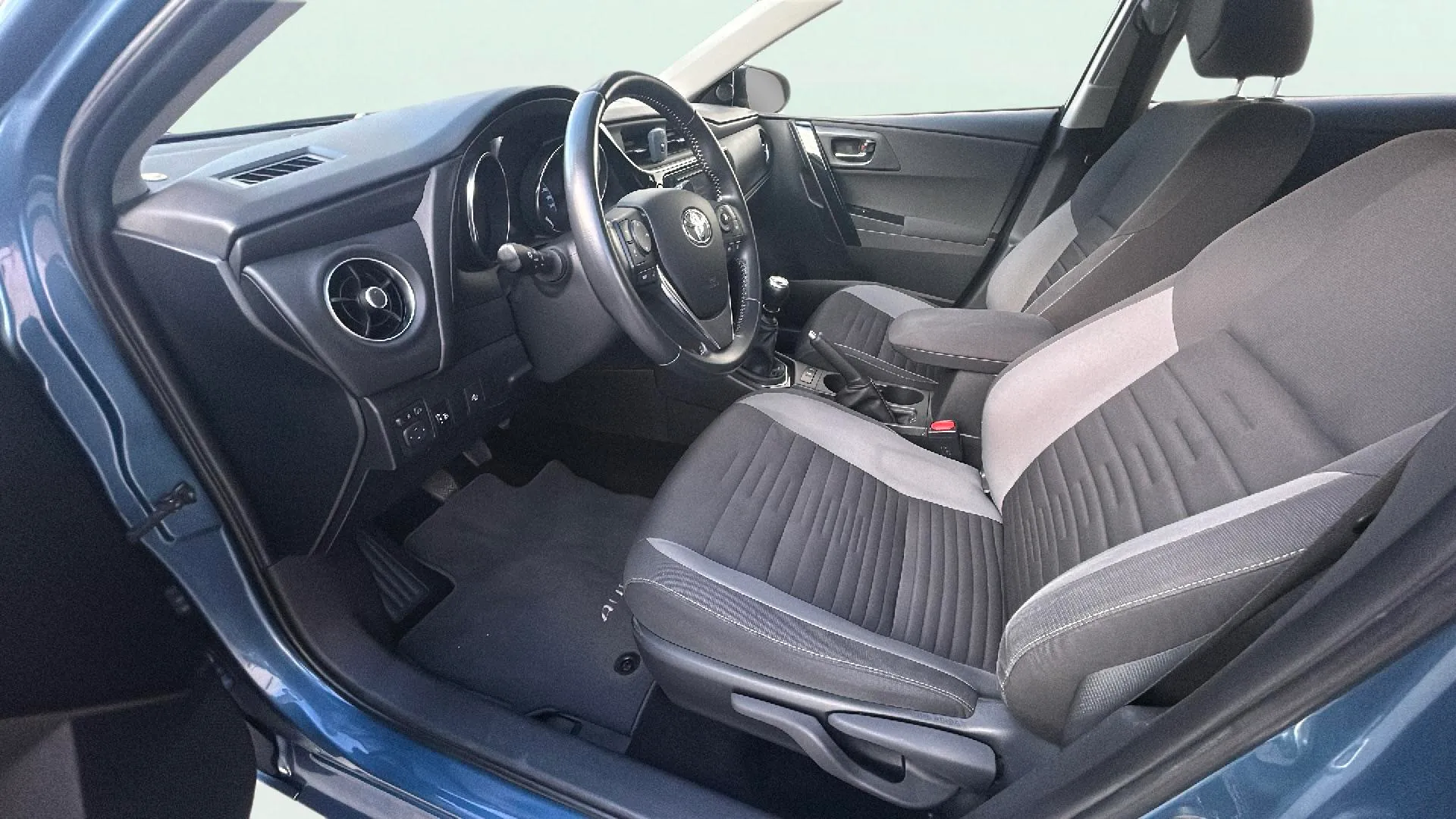 Toyota Auris 1.2 120T Active - foto 22