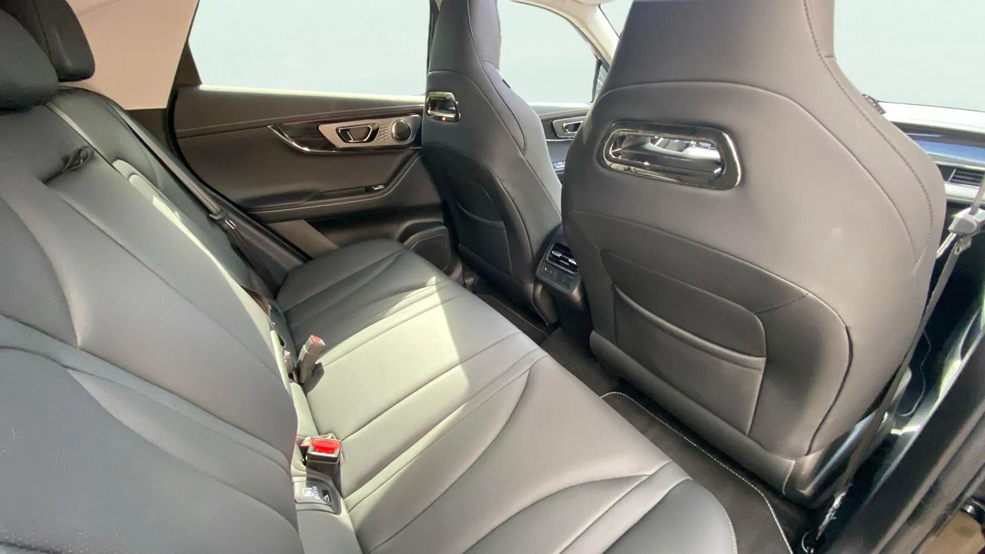 Omoda 5 Premium 1.6 T-GDi - foto 25