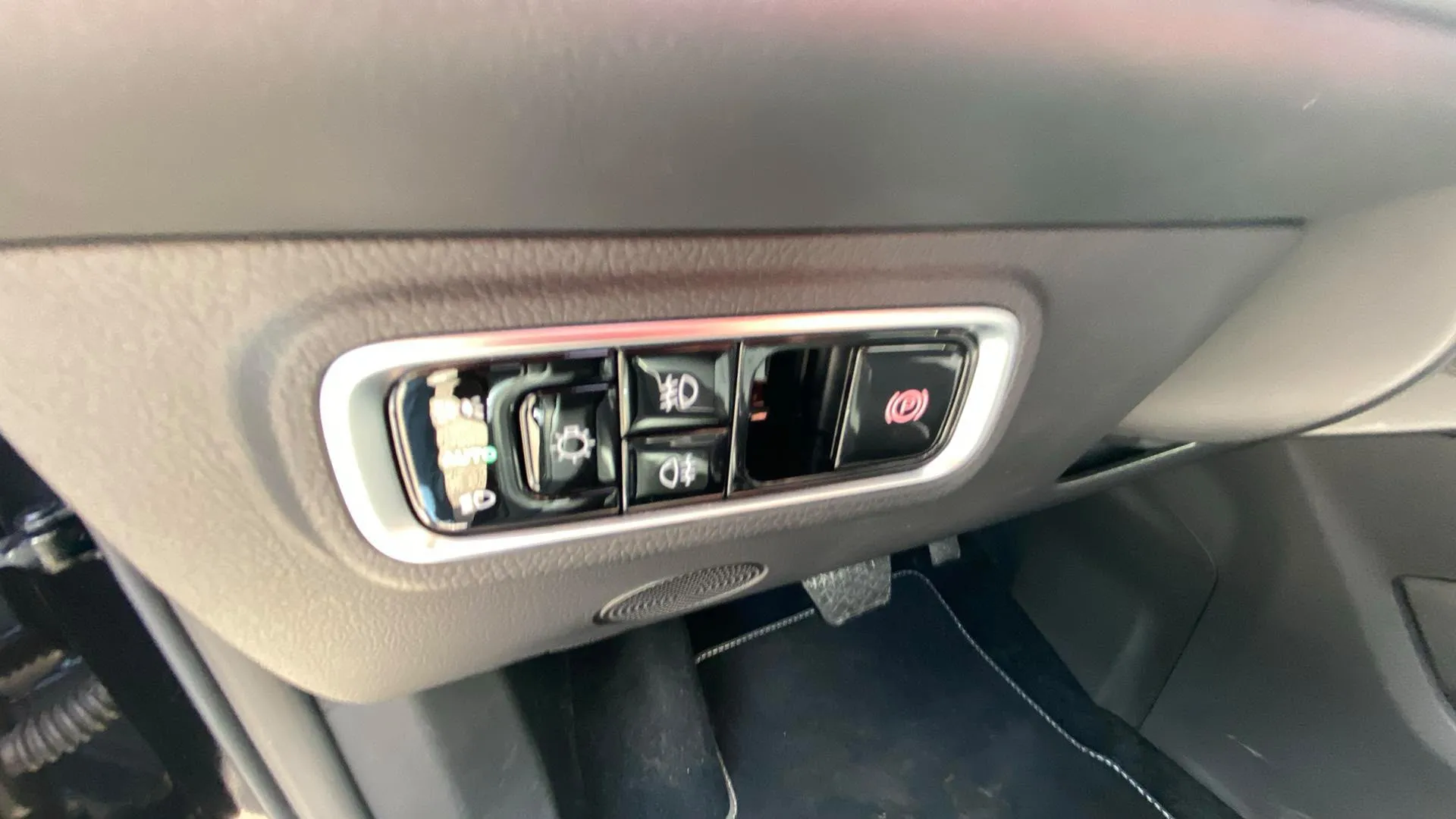 Omoda 5 Premium 1.6 T-GDi - foto 18
