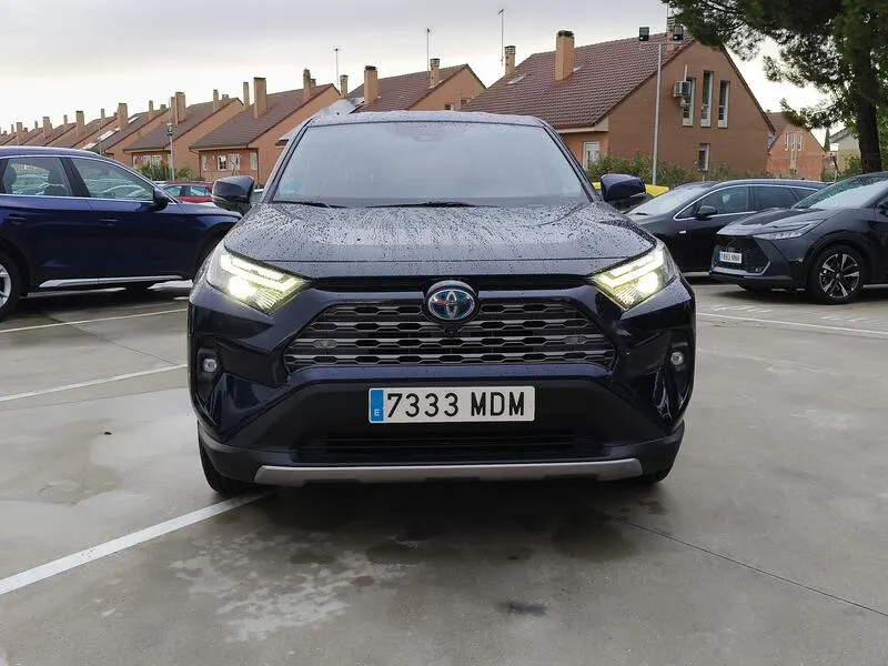 Toyota RAV4 2.5l 220H Luxury - foto 9