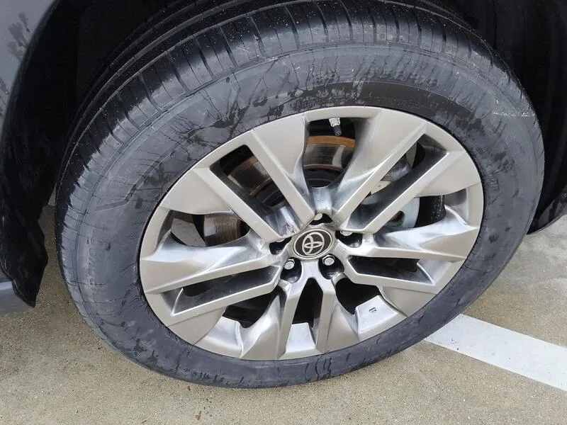 Toyota RAV4 2.5l 220H Luxury - foto 43