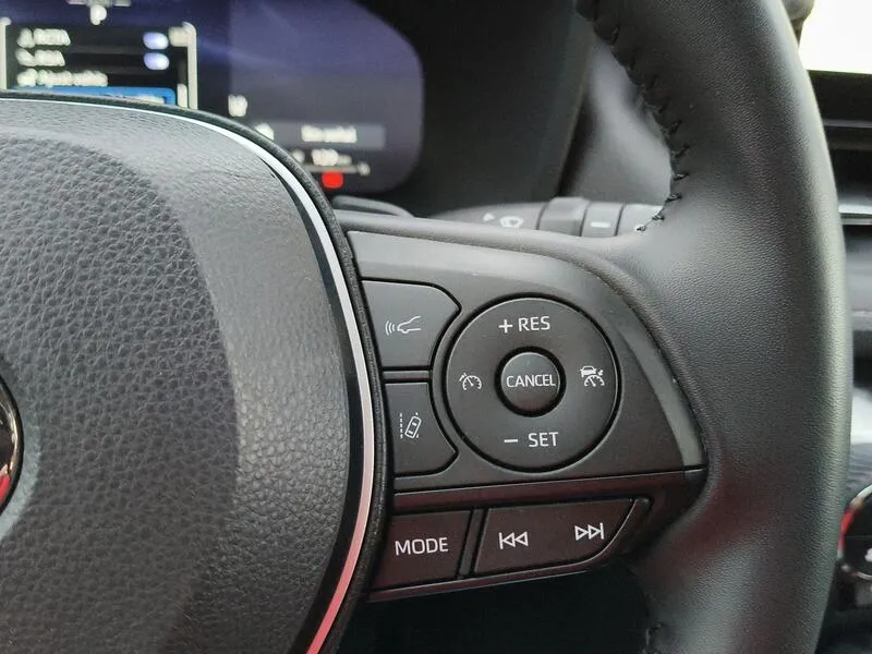Toyota RAV4 2.5l 220H Luxury - foto 23