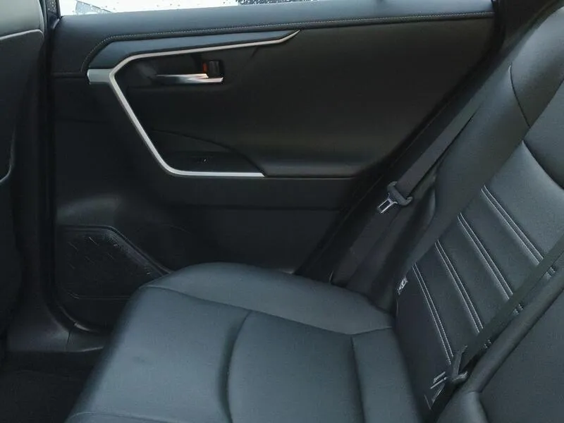 Toyota RAV4 2.5l 220H Luxury - foto 32