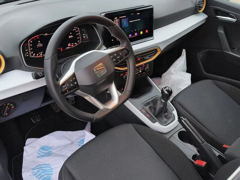 SEAT Arona 1.0 TSI Style Plus - foto 10