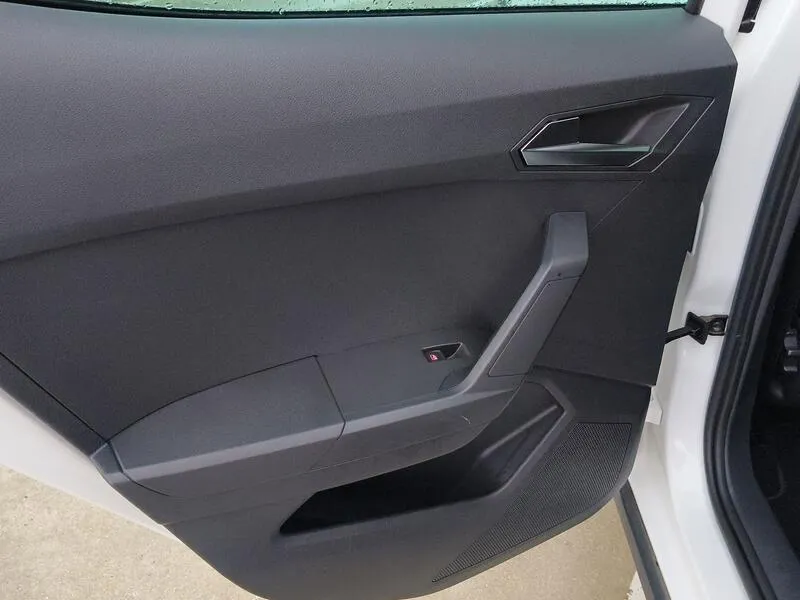 SEAT Arona 1.0 TSI Style Plus - foto 36