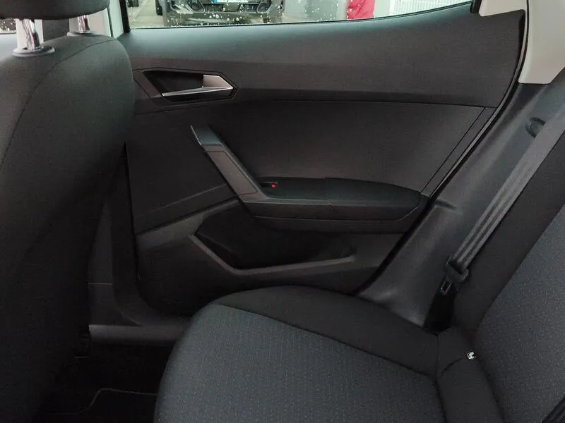 SEAT Arona 1.0 TSI Style Plus - foto 33