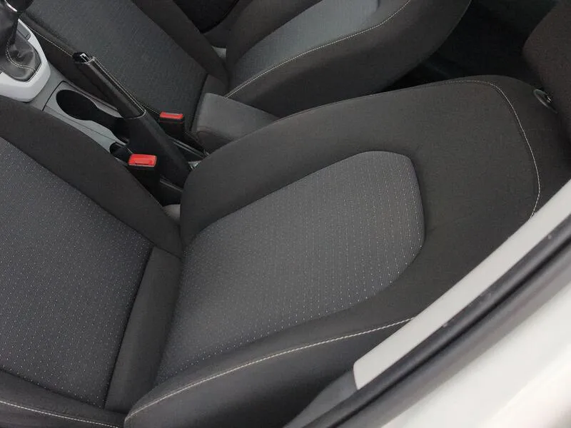 SEAT Arona 1.0 TSI Style Plus - foto 32