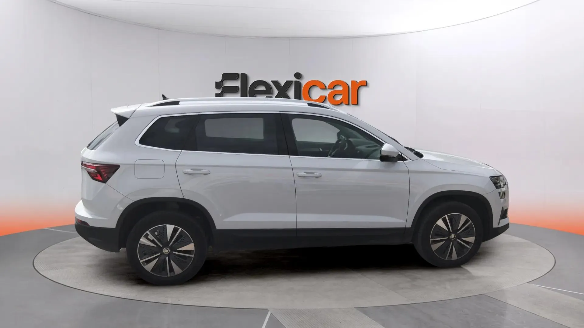 Škoda Karoq 1.0 TSI Selection - foto 5