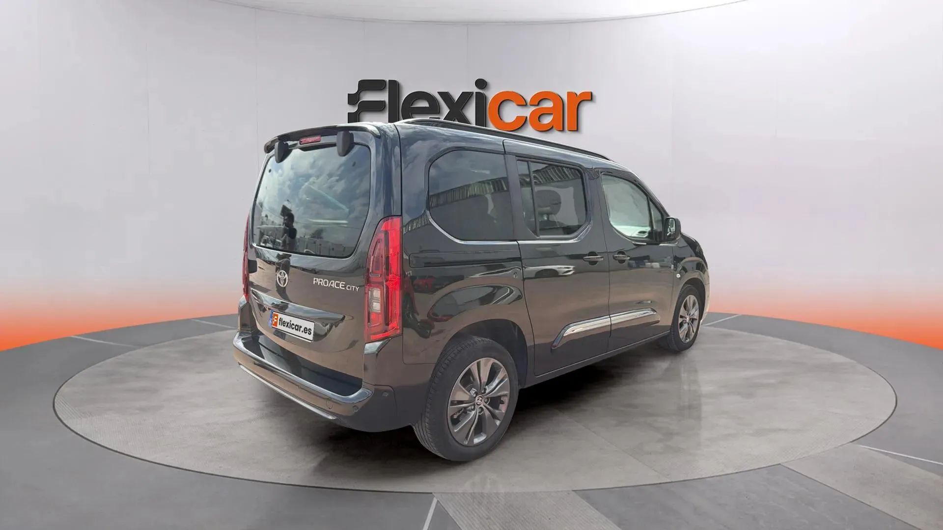 Toyota Proace City Family L1 1.5D Active - foto 5