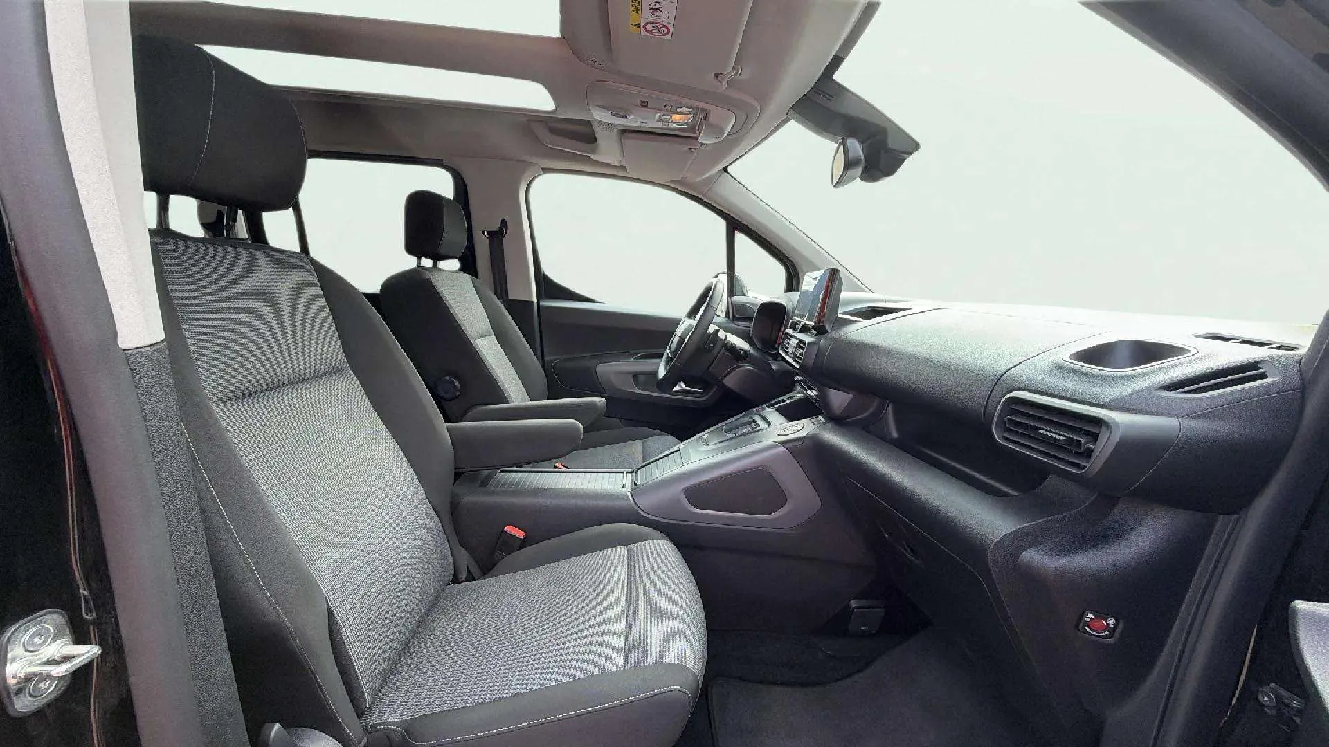 Toyota Proace City Family L1 1.5D Active - foto 23