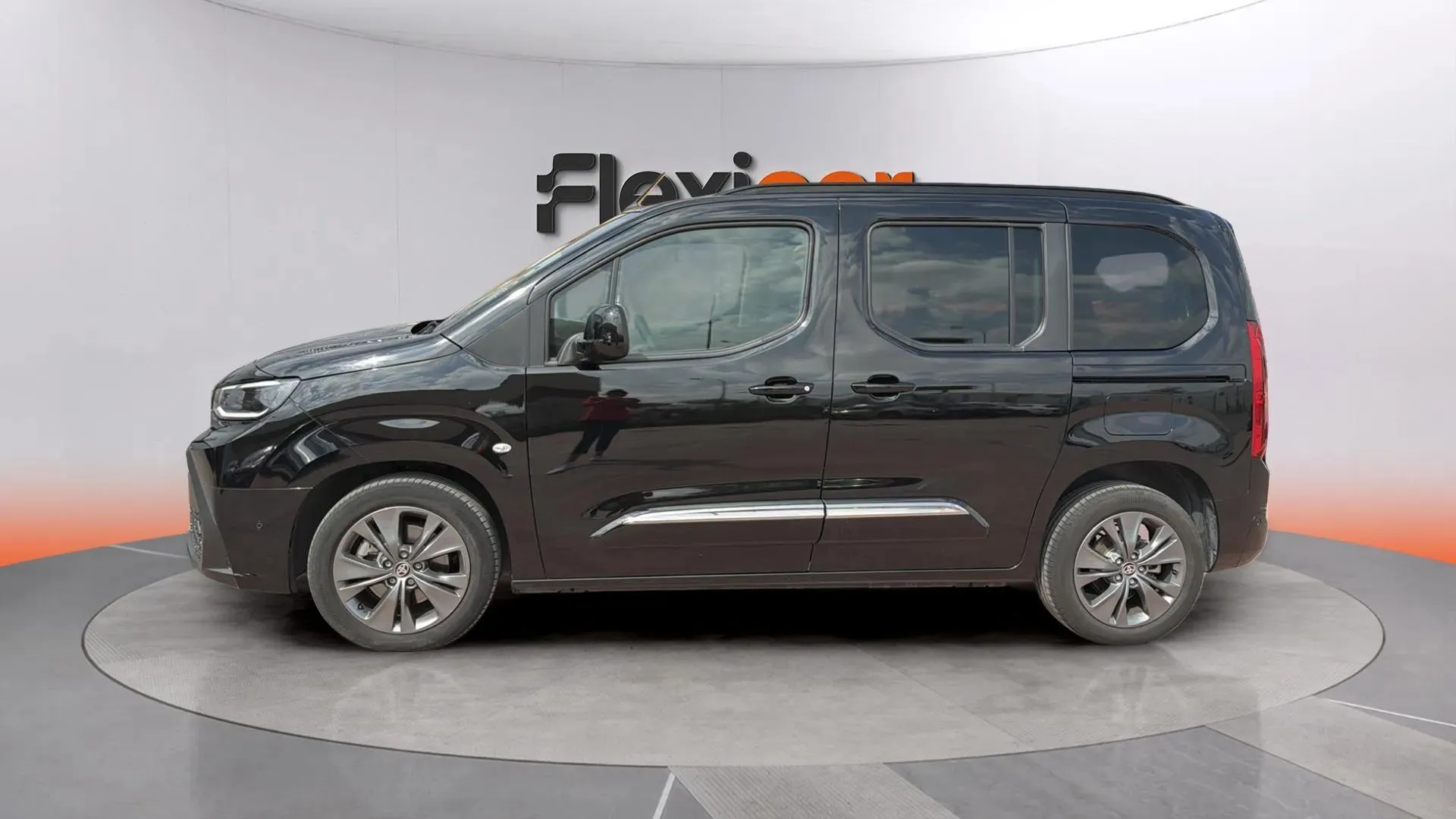 Toyota Proace City Family L1 1.5D Active - foto 8