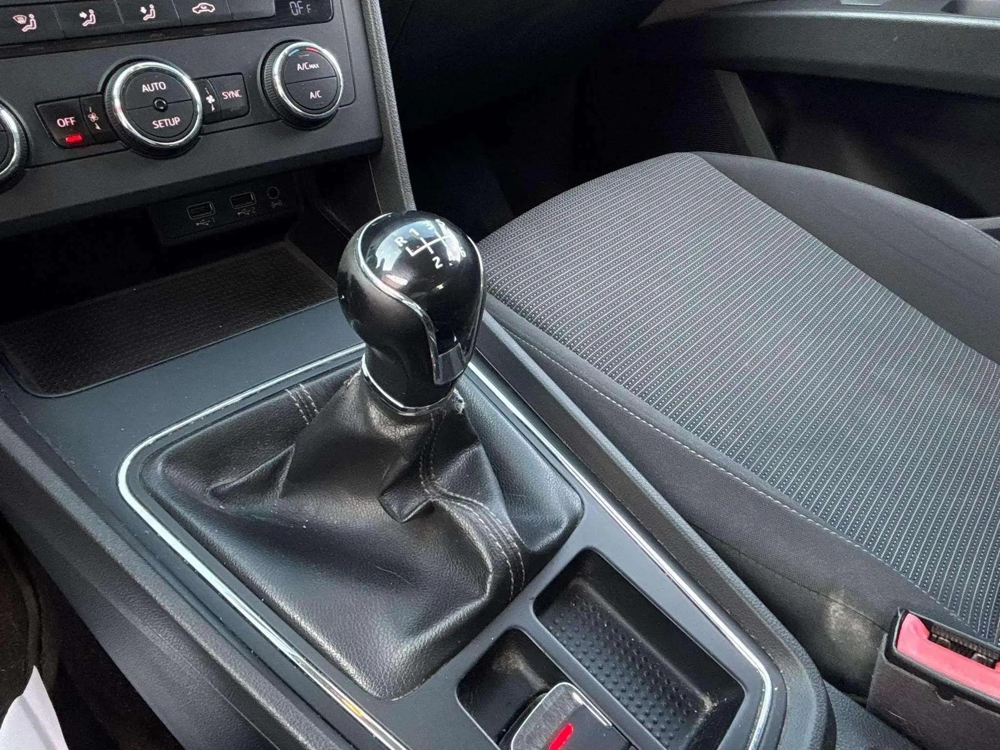 SEAT León 1.2 TSI Style - foto 8