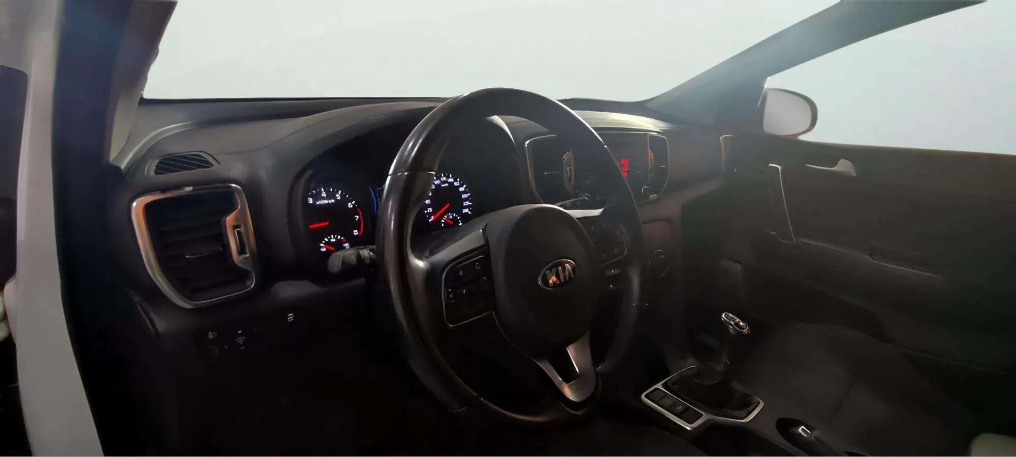 Kia Sportage 1.6 GDi Concept 4x2 - foto 6