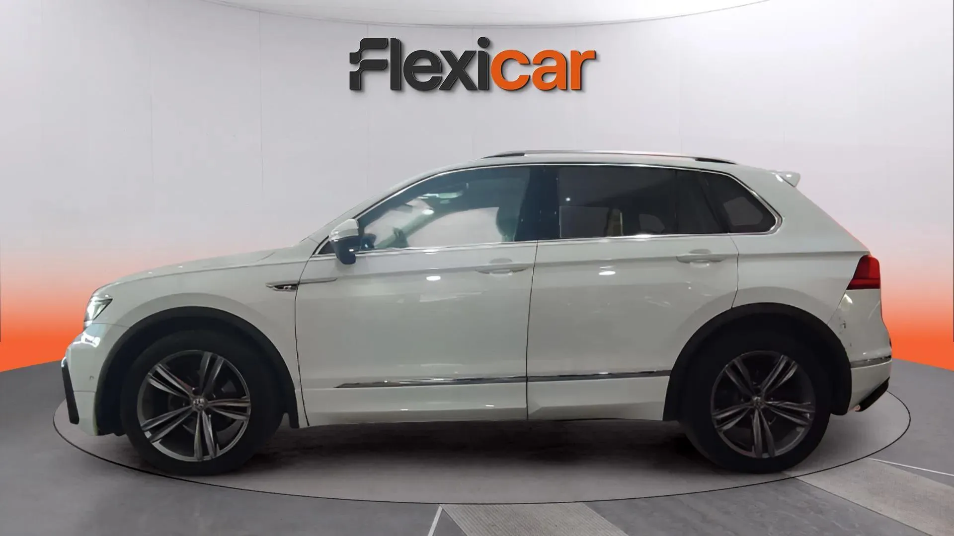 Volkswagen Tiguan Sport 2.0 TDI DSG - foto 3