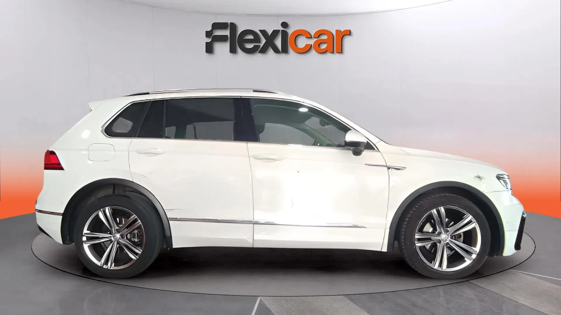 Volkswagen Tiguan Sport 2.0 TDI DSG - foto 6