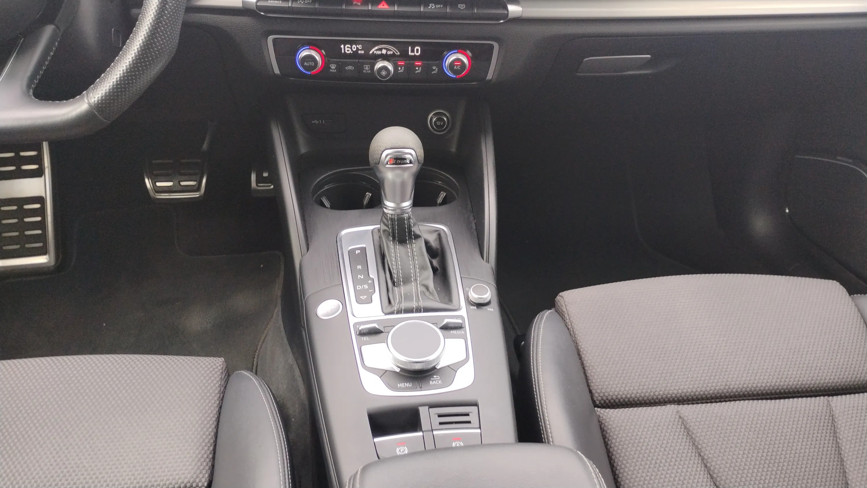 Audi A3 2.0 TDI S tronic - foto 10