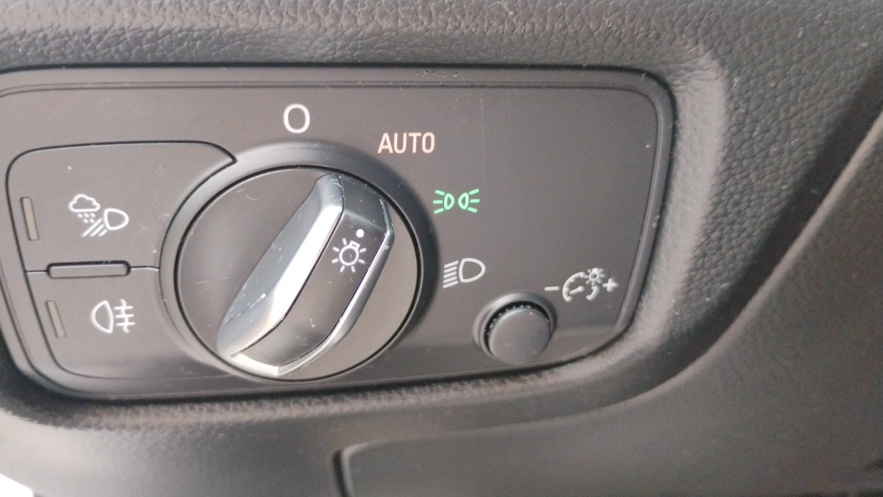 Audi A3 2.0 TDI S tronic - foto 12