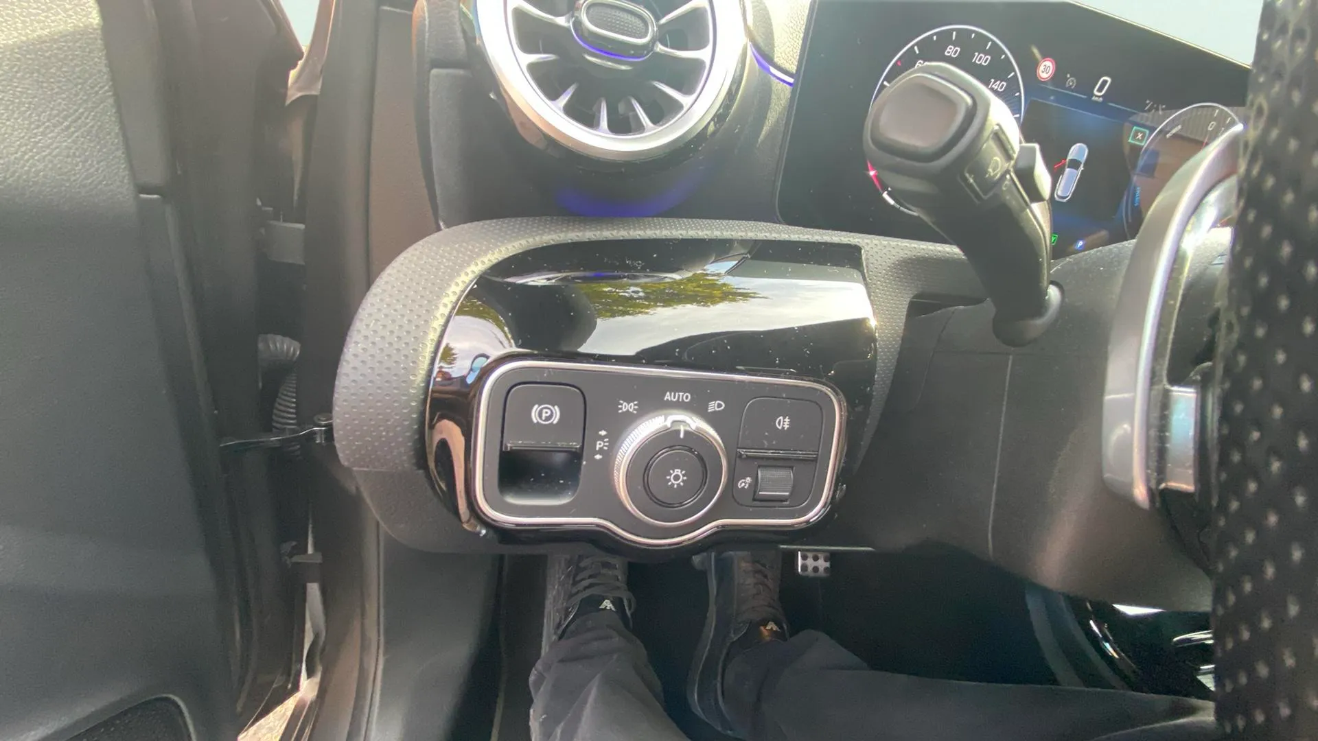 Mercedes-Benz Clase A A 250 e con tecnología híbrida EQ - foto 25