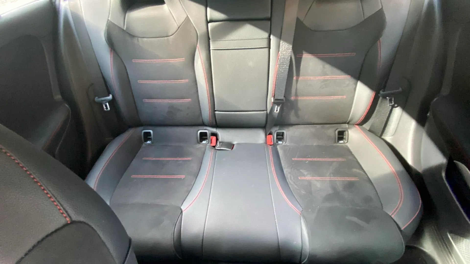 Mercedes-Benz Clase A A 250 e con tecnología híbrida EQ - foto 15