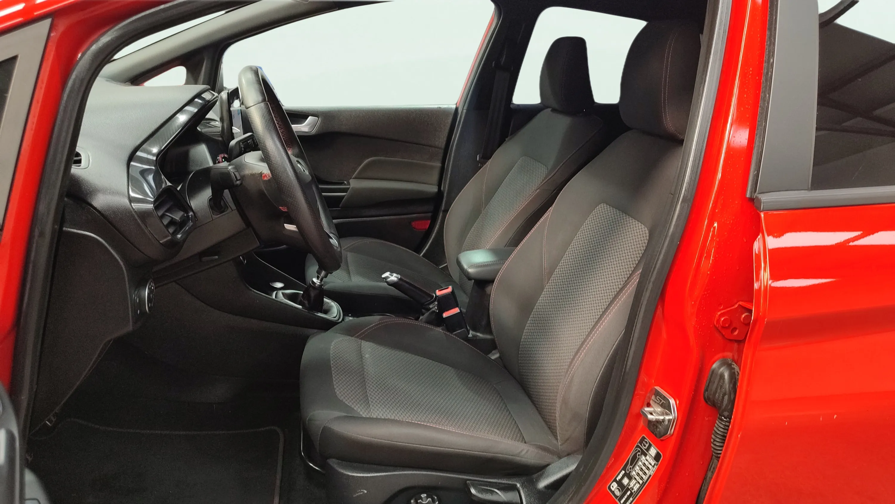 Ford Fiesta 1.0 EcoBoost ST-Line - foto 23