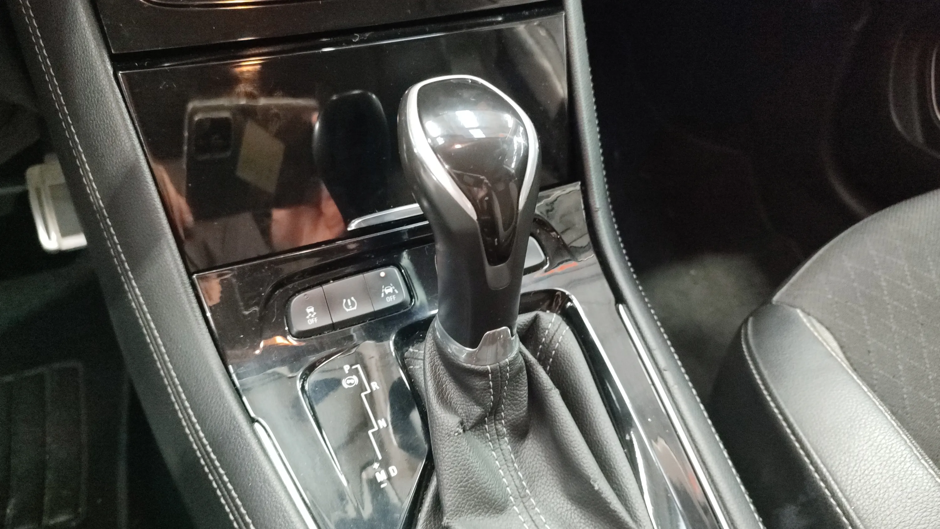 Opel Grandland 1.5 CDTi 120 Aniversario - foto 19