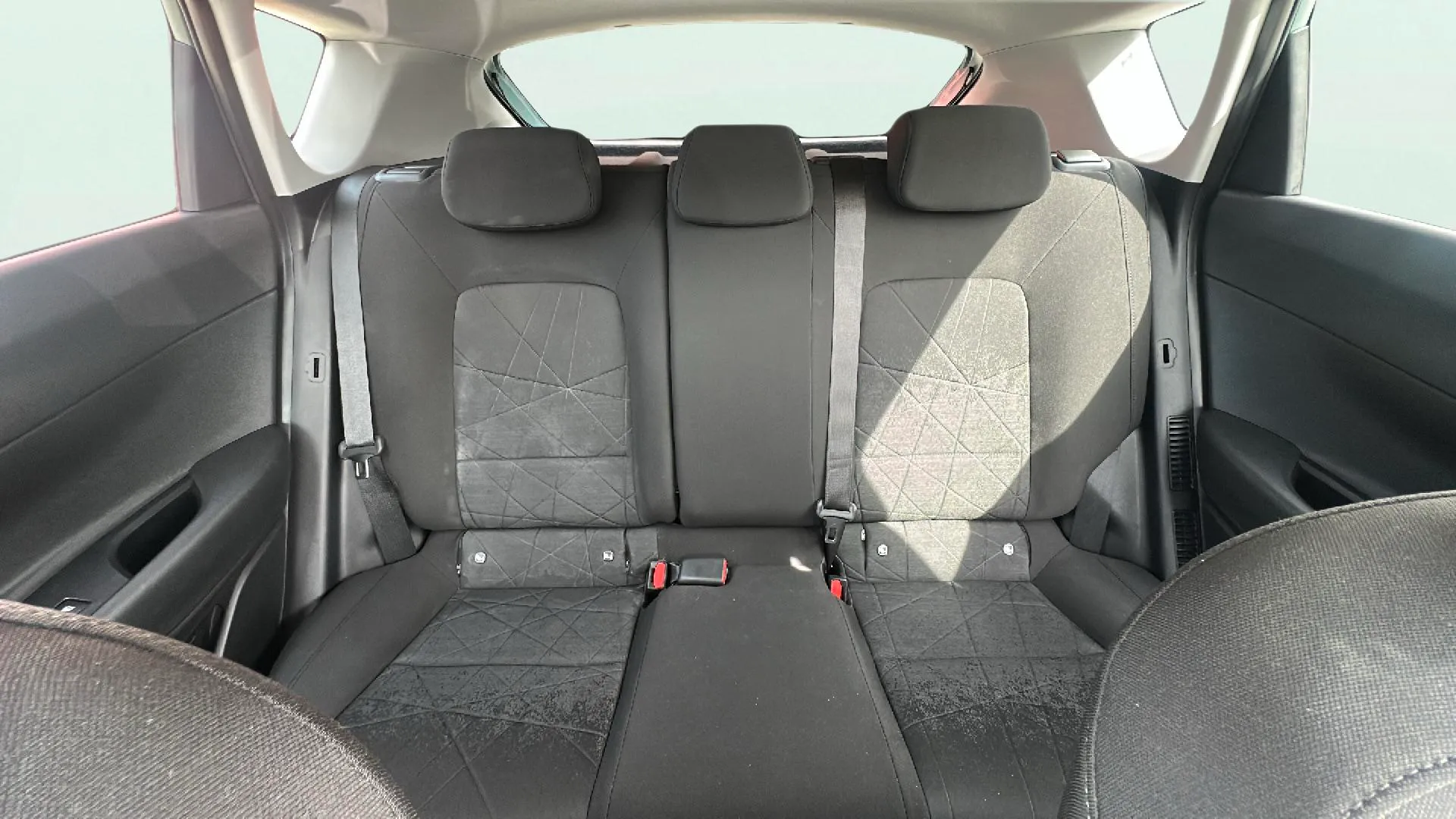 Hyundai Bayon 1.0 T-GDi 48V Tecno DCT - foto 19