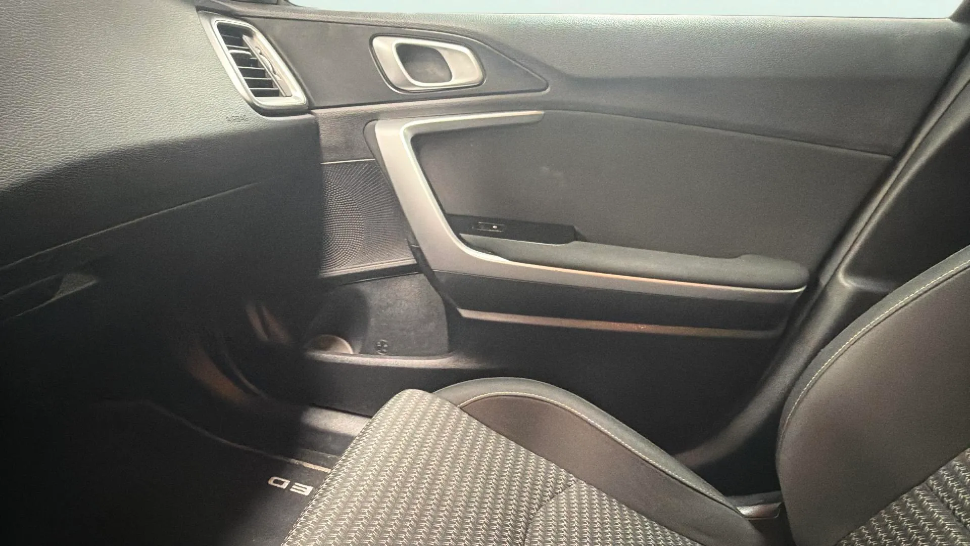 Kia Ceed 1.0 T-GDi Drive - foto 15