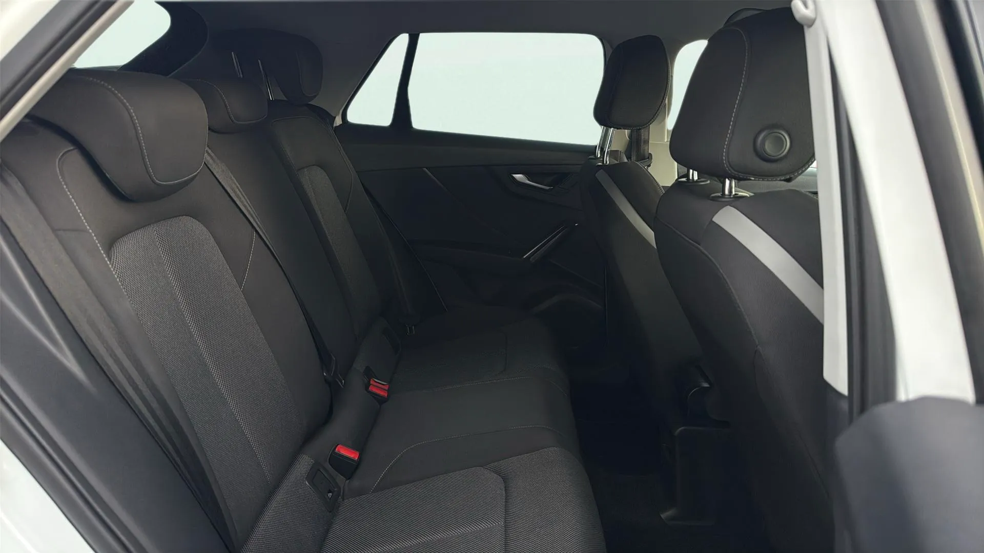 Audi Q2 Advanced 35 TFSI - foto 13
