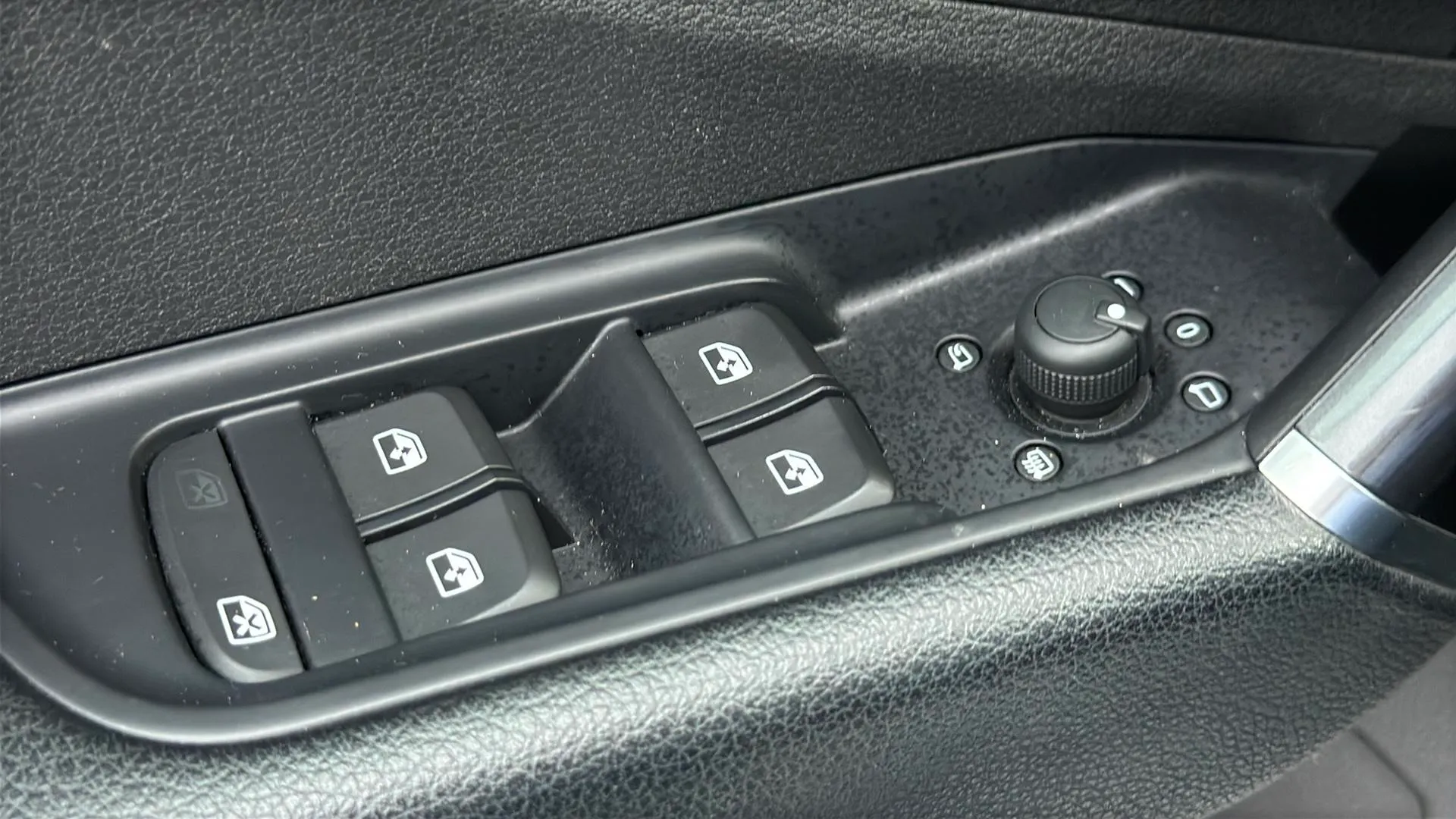 Audi Q2 Advanced 35 TFSI - foto 19