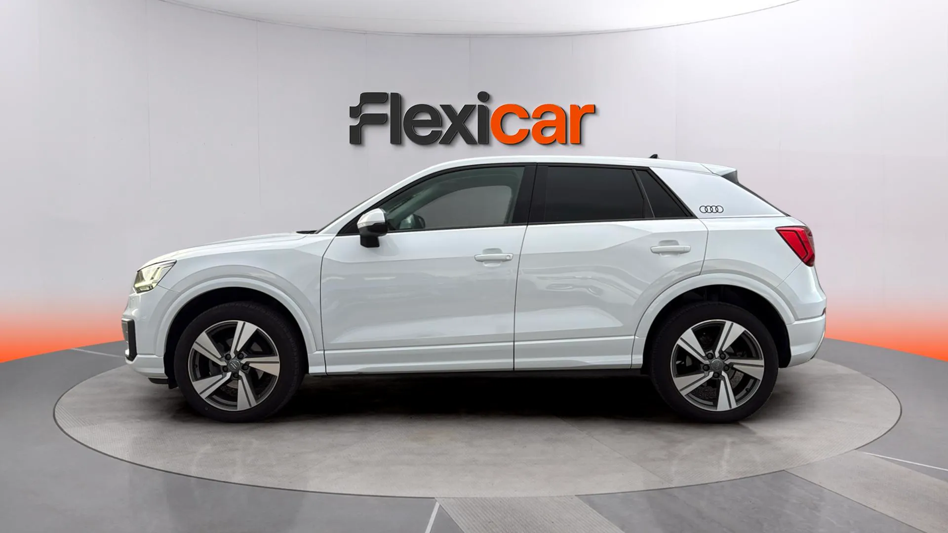 Audi Q2 Advanced 35 TFSI - foto 3