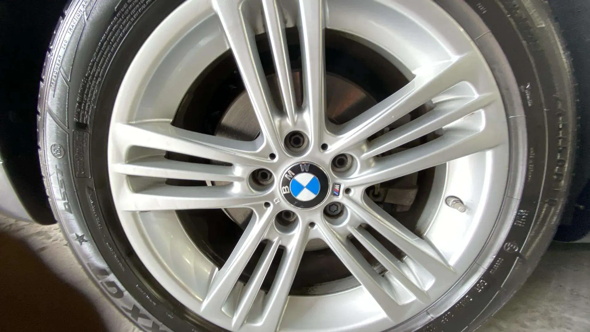 BMW X4 xDrive20d - foto 24