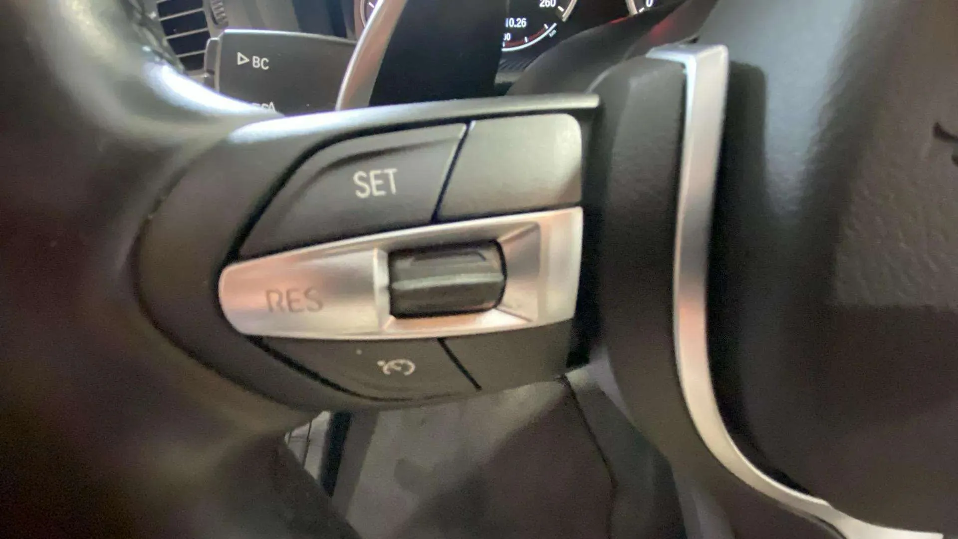 BMW X4 xDrive20d - foto 18